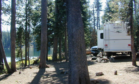 RV lake Camping