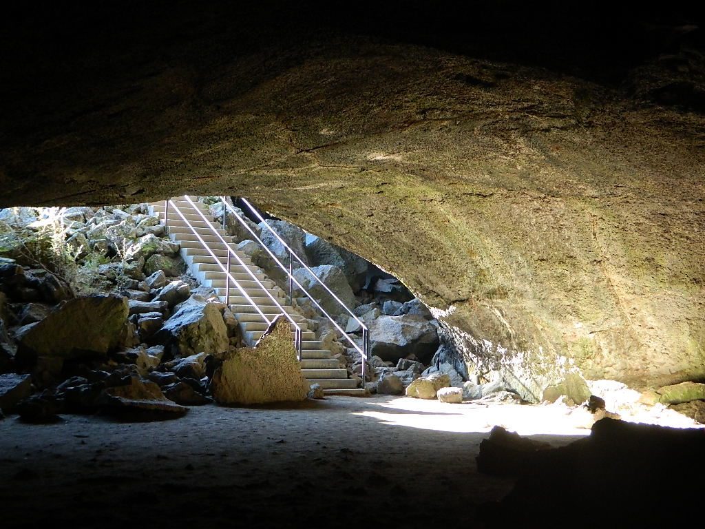 Subway Cave California